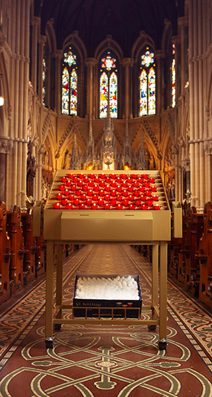 Lampadário 68 velas dourado